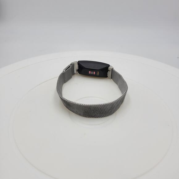 FitBit Fitness Activity Tracker Black Metal Bands Magnetic Lock‎ with Charger - Picture 5 of 12